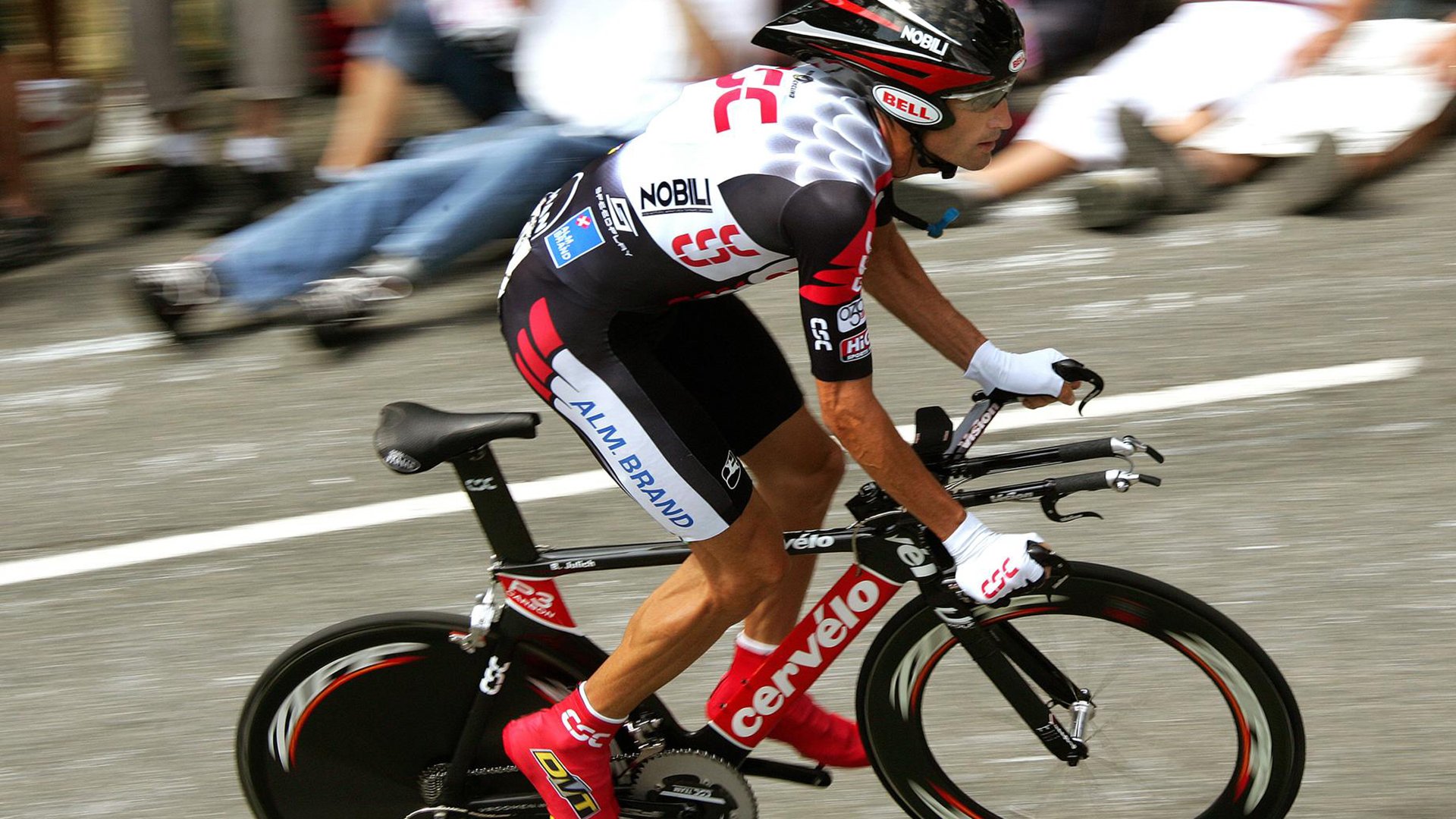 世界赛车2026年在虚拟赛中引入真实车队技师远程参与机制